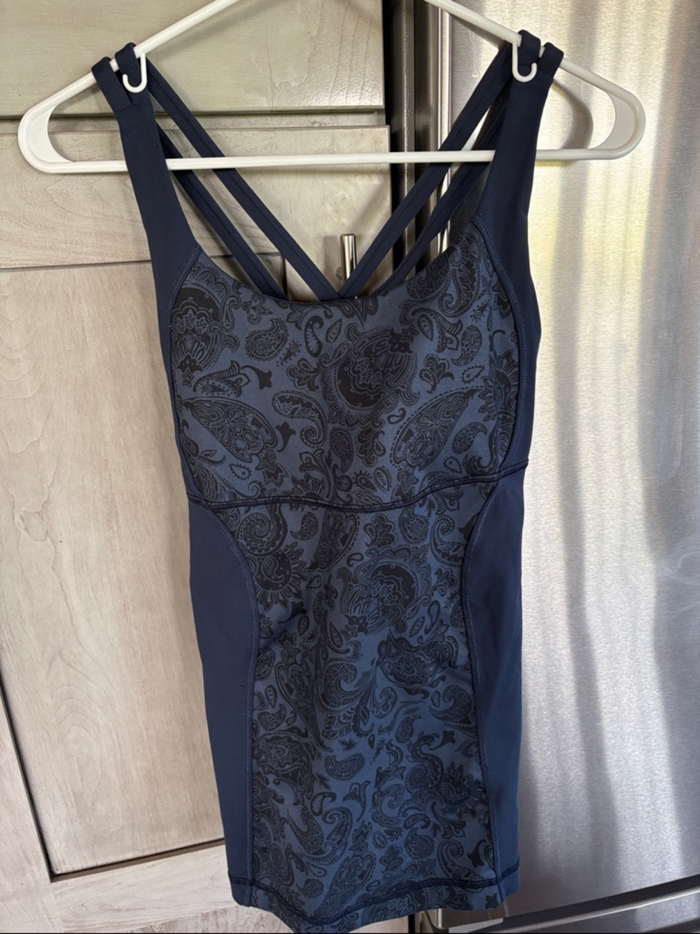 Lulu lemon Navy Paisley Strappy Active Tank size m